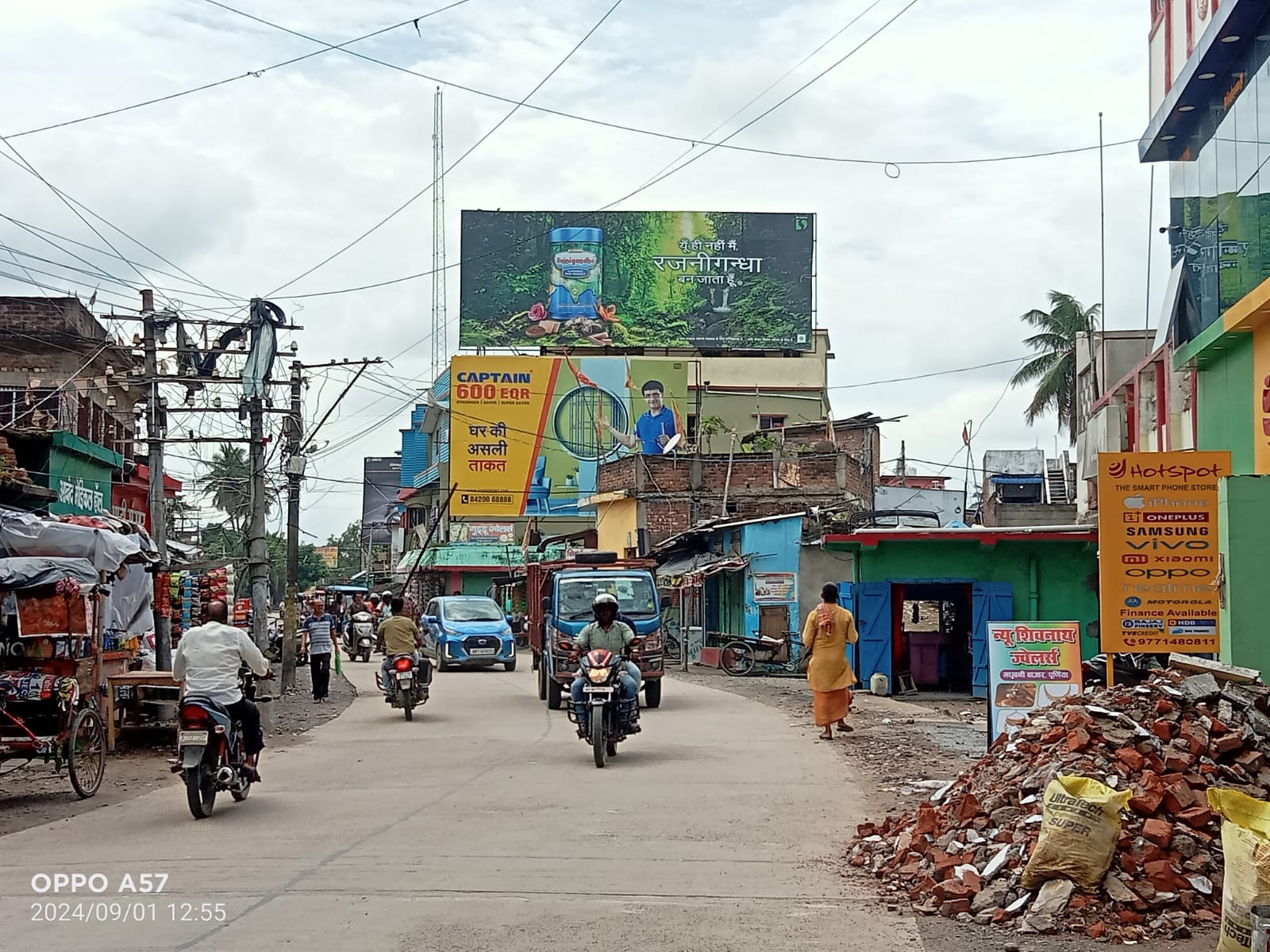 Rajnigandha hoarding
